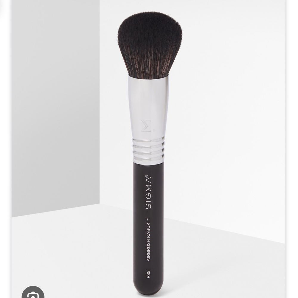 Sigma Beauty F85 Airbrush Kabuki Brush 🖤 new in box!